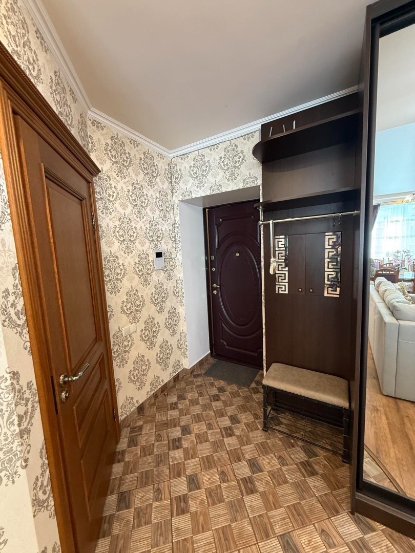 продажа трехкомнатной квартиры номер A-173671 в Киевском районе, фото номер 16